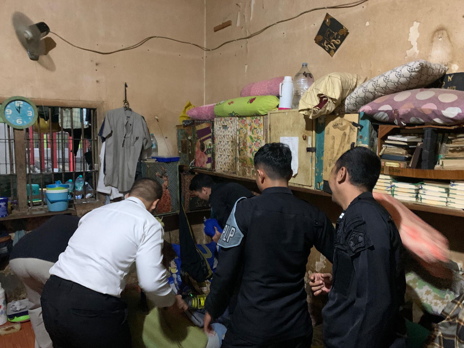 Lapas Sampit Kembali Razia Blok Hunian WBP, Temukan 10 Handphone dan Sajam