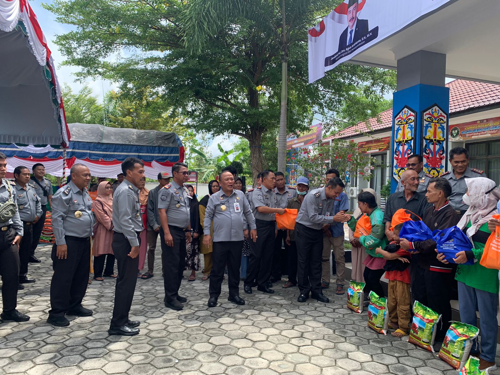 Kalapas Sampit Meldy Putera Aktif dalam Aksi Sosial Pemasyarakatan di Kalteng