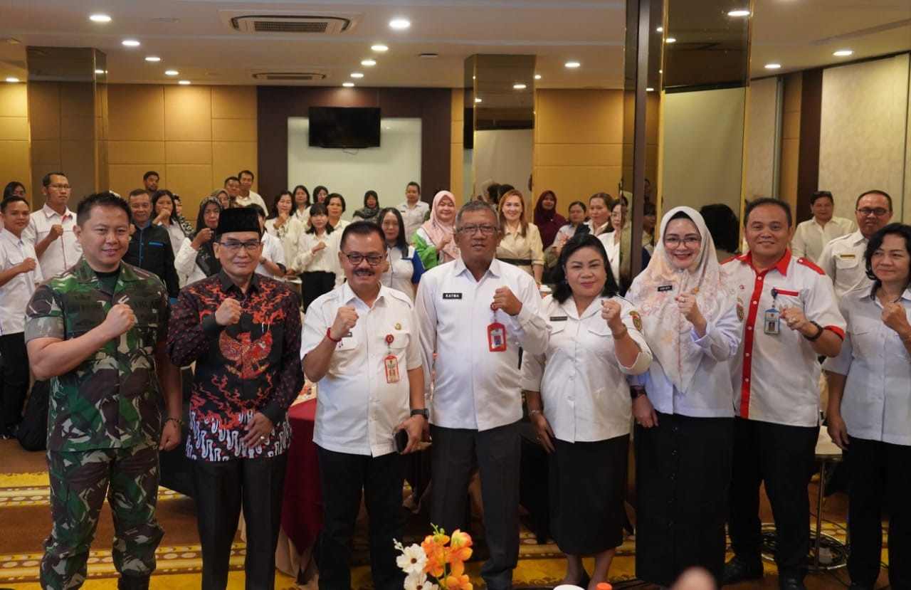 Asisten Pemerintahan Kalteng Resmikan Sosialisasi Pendidikan Wawasan Kebangsaan Bagi Tenaga Kependidikan