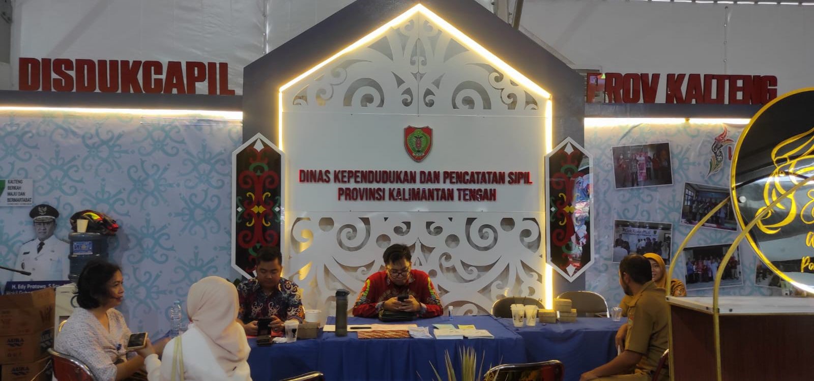 Disdukcapil Kalteng Resmikan Layanan Aktivasi Identitas Kependudukan Digital pada Kalteng Expo 2024