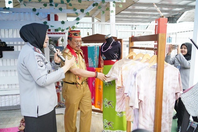 KUNJUNGAN SEKDA KALTENG KE LAPAS WANITA KELAS II A PALANGKA RAYA