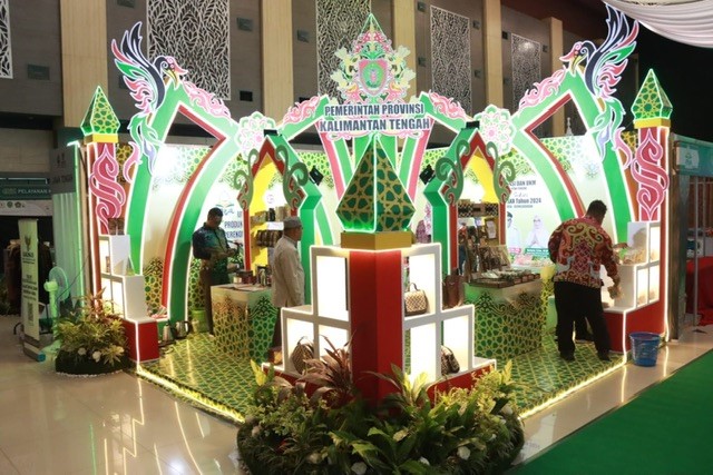 Dinas Koperasi dan UKM Kalteng Raih Juara Pertama Stan Berhias Terbaik di MTQ Nasional 2024