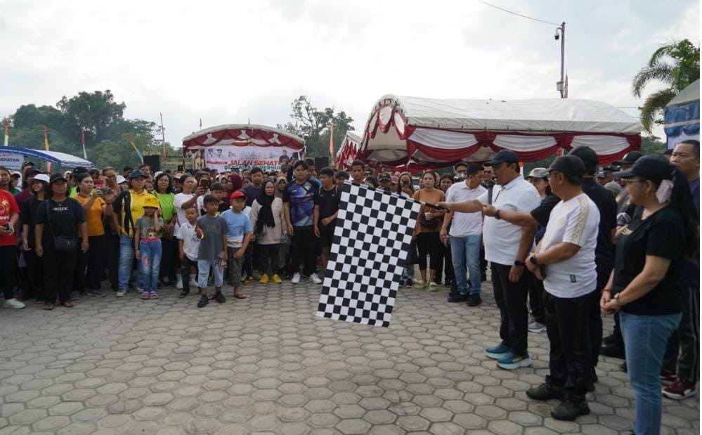 Wagub Kalteng Resmikan Jalan Sehat HUT Kalteng ke-67 dan Gunung Mas ke-22