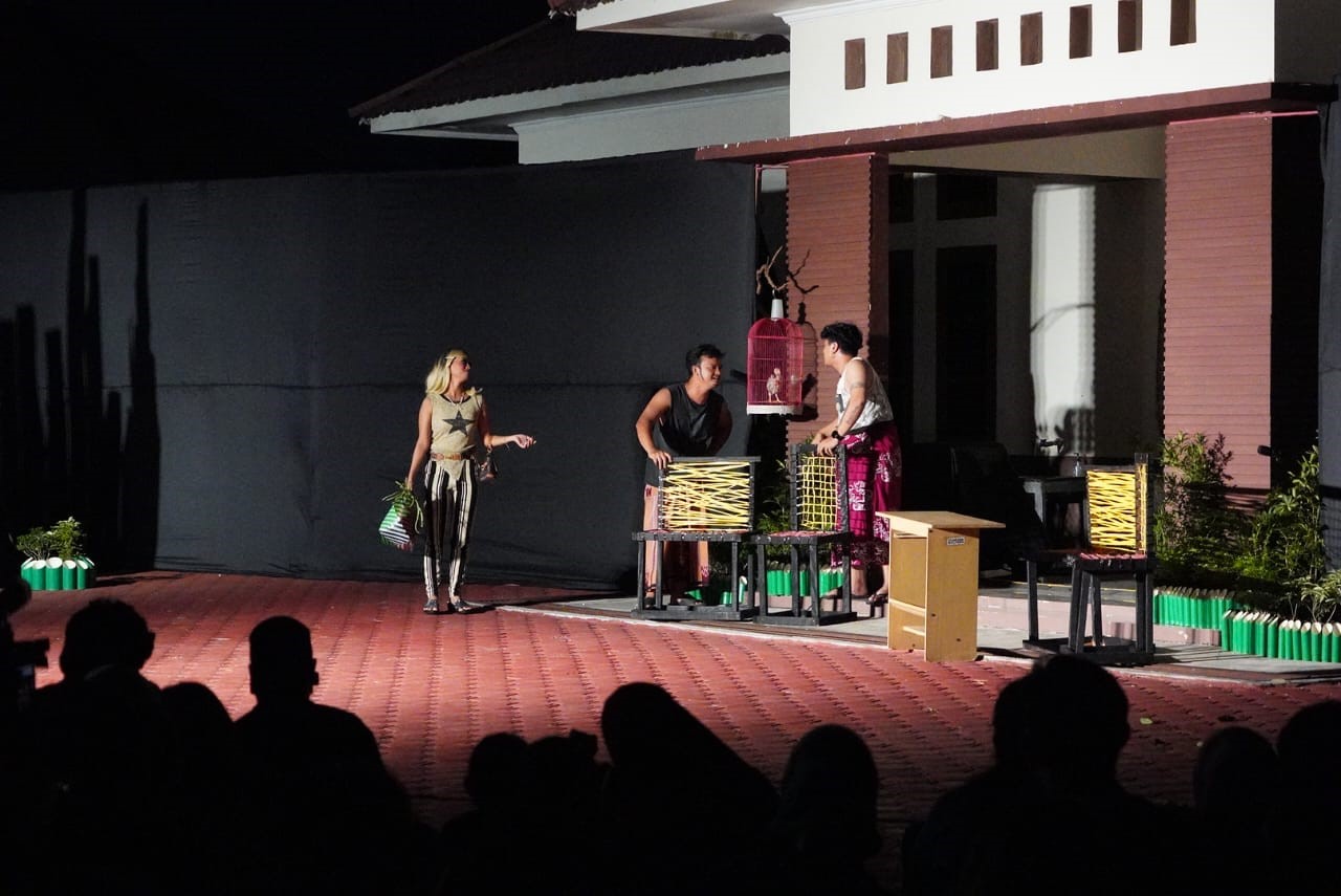 Pementasan Teater Siwah Edukasi Masyarakat tentang Bahaya Stunting di Kalimantan Tengah