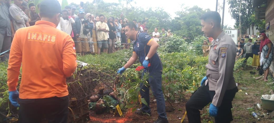 Penemuan Jenazah di Desa Bajarum Diduga Korban Penganiayaan dan Telah Dimakamkan