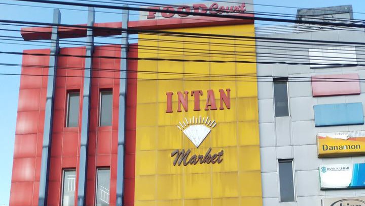 Intan Market Sintang Tawarkan Promo Harian untuk Pelanggan Setia