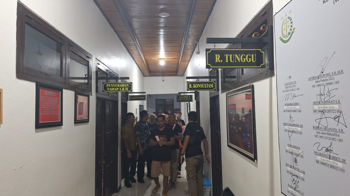 Tersangka Perompakan Jalani Pemeriksaan Berkas di Kejari Kotim