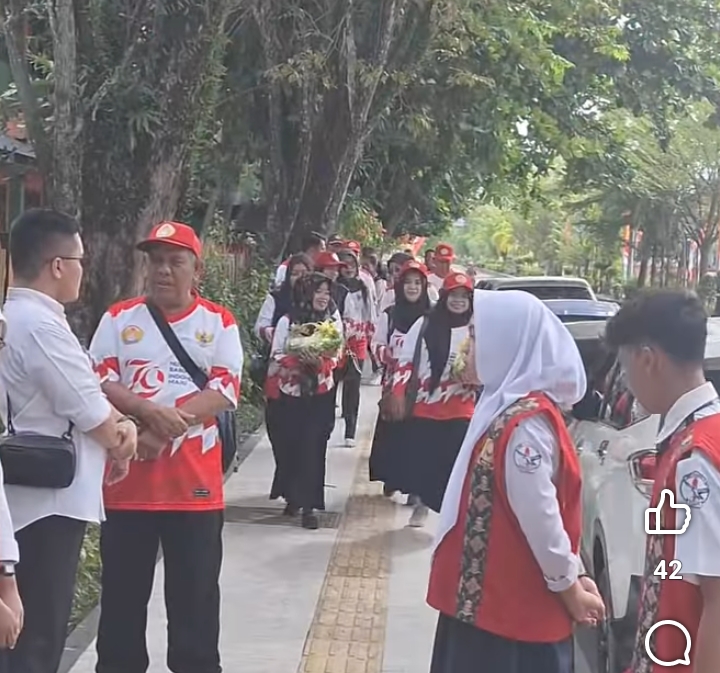 Rekatkan Persaudaraan, SMPN 1 MHS Lakukan Kunjungan Persahabatan ke SMPN 2 Sampit