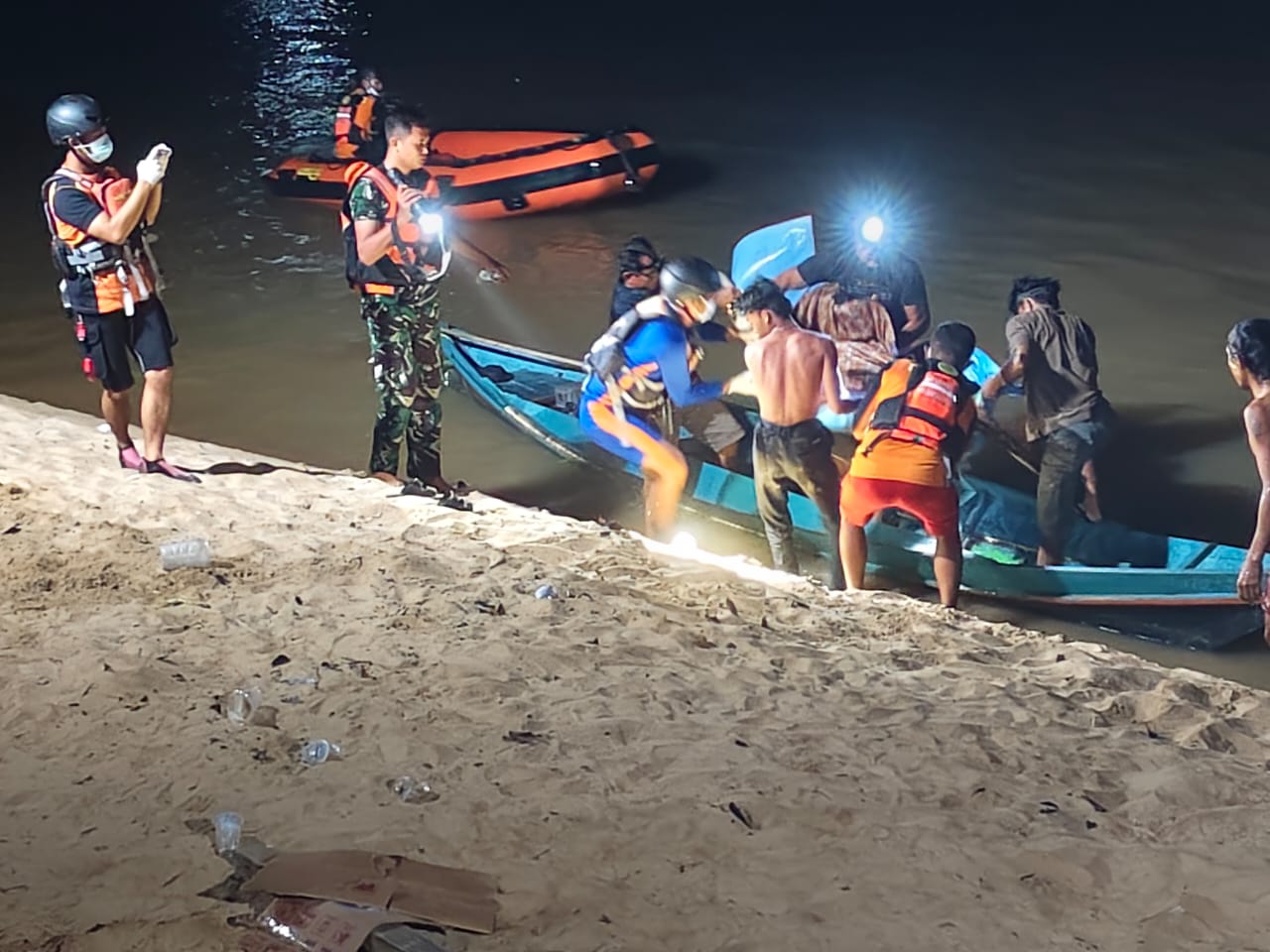 Tim SAR Gabungan Temukan Kedua Korban Tenggelam di Sungai Mentaya