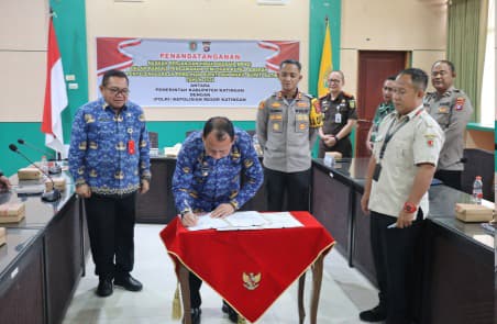 Pj Bupati Katingan Teken NPHD dengan Polres Katingan untuk Pengamanan Pilkada 2024