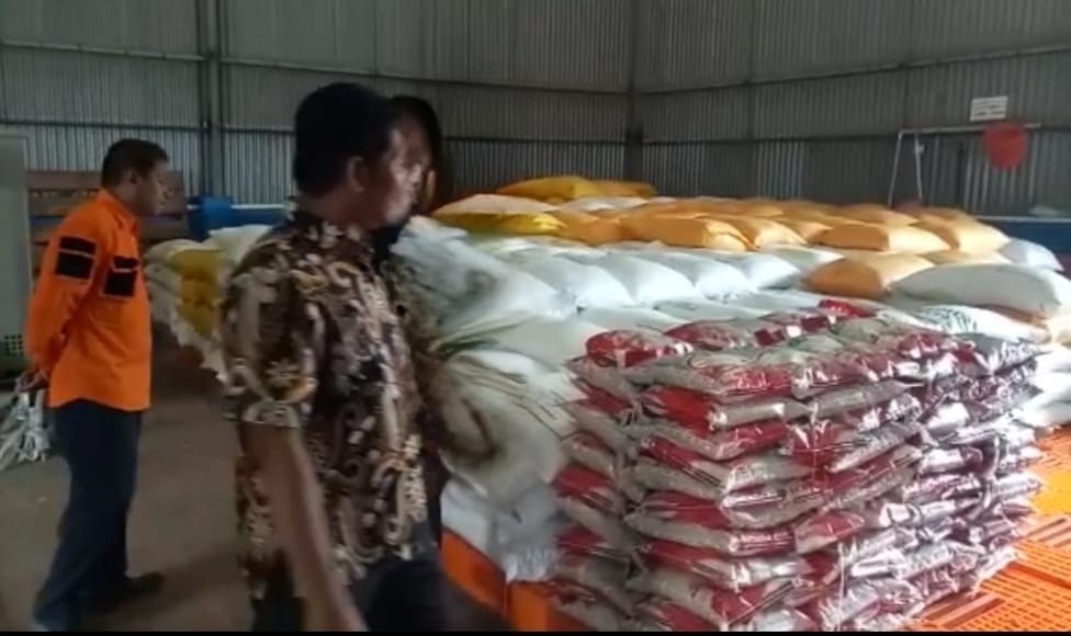 Stok Beras Menumpuk Usai Program Bantuan Pangan Dihentikan, Bulog Kobar: Tunggu Instruksi