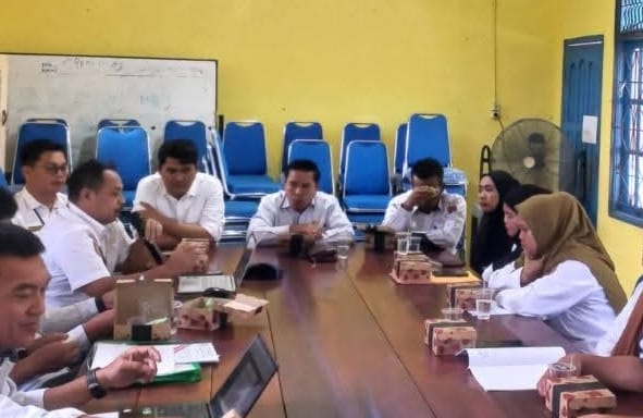 Inspektur Kobar Tekankan Transparansi Keuangan Desa demi Pembangunan Berkelanjutan
