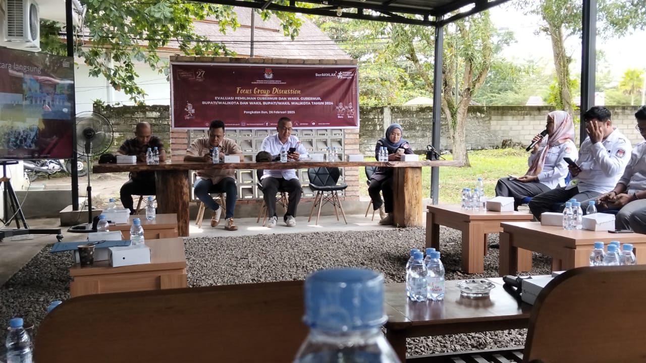 KPU Kobar Gelar FGD Evaluasi Pilkada 2024, Pastikan Proses Berjalan Lancar dan Masuk Zona Hijau