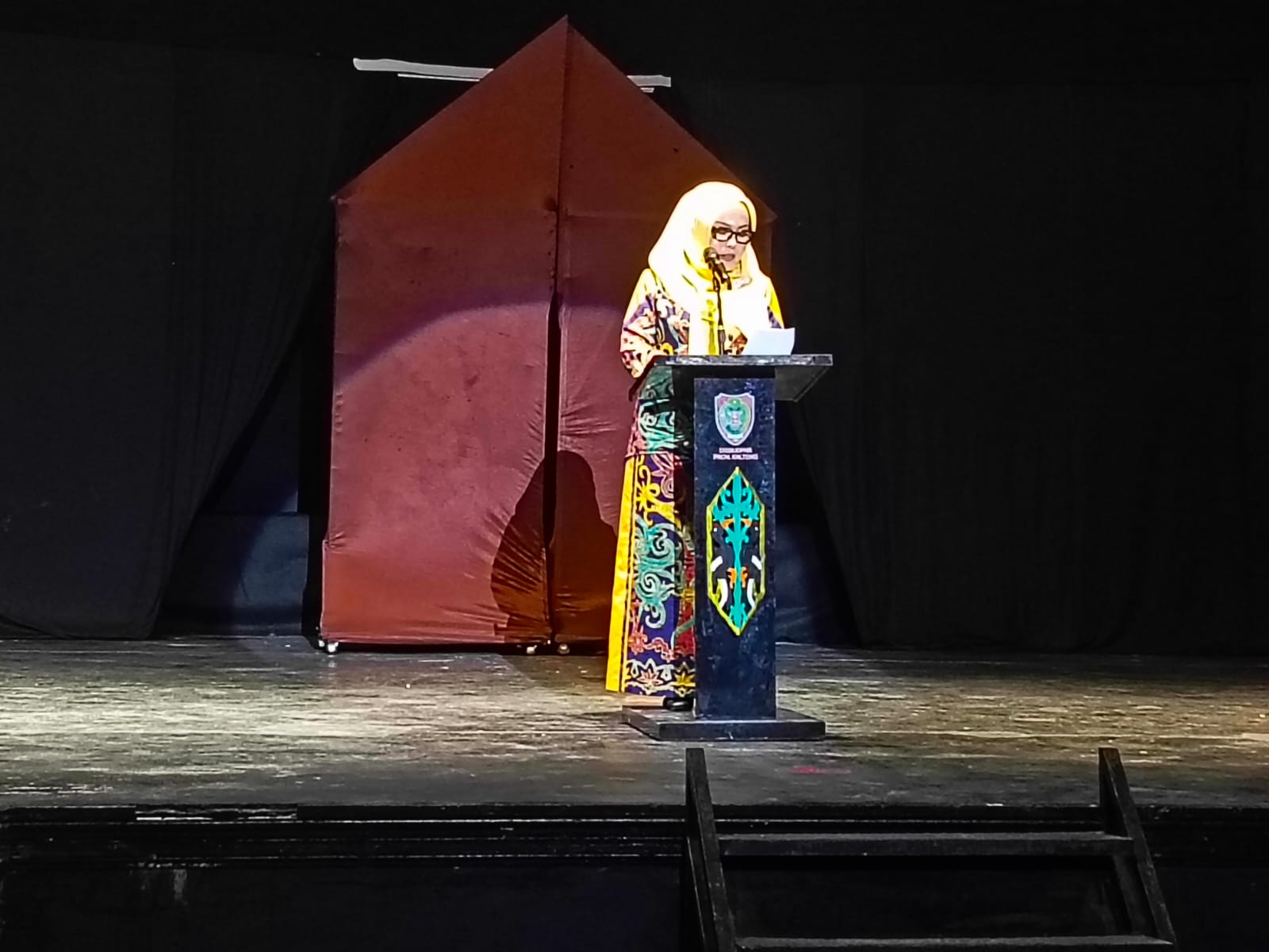Lestarikan Budaya Daerah, Disbudpar Kalteng Gelar Pementasan Sendratari Legenda Batu Bawui