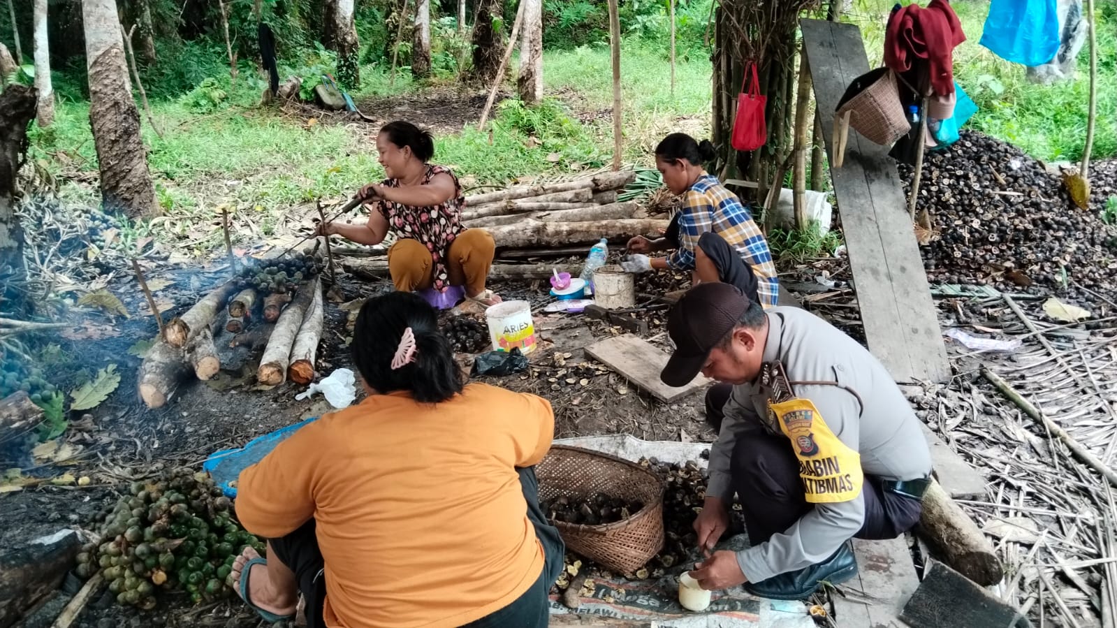 Ramadan Semakin Manis dengan Kulang Kaleng Khas Desa Suka Maju