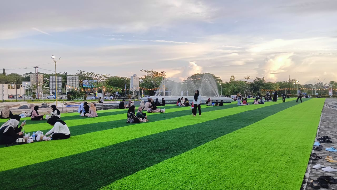 Ngabuburit di Masjid Kubah Kecubung, Tempat Santai Menjelang Berbuka