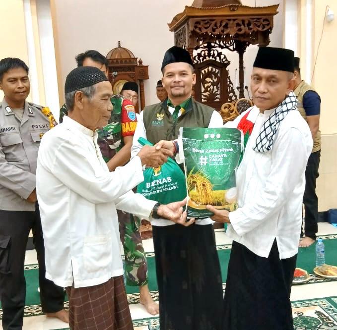 Safari Ramadan di Melawi, Baznas Salurkan Bantuan Sembako