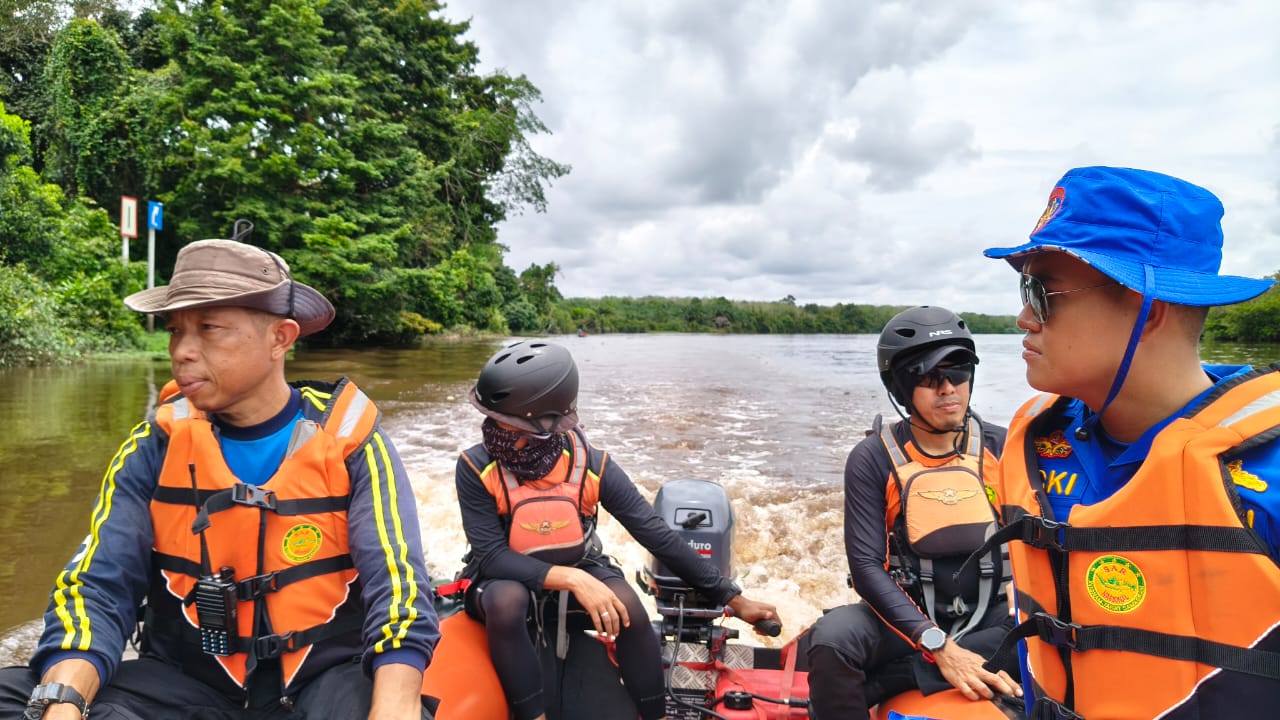 Hari Kedua Pencarian, Tim Rescue Pos SAR Sampit Belum Temukan Korban Tenggelam di Sungai Mentaya