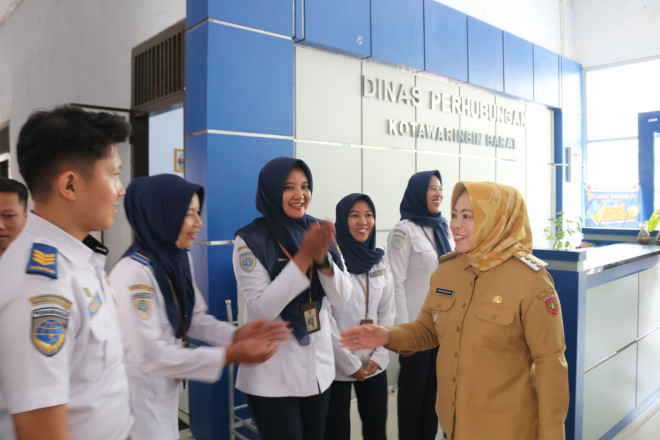 Kendaraan ODOL Ganggu Lalu Lintas, Bupati Kobar Ambil Tindakan Tegas