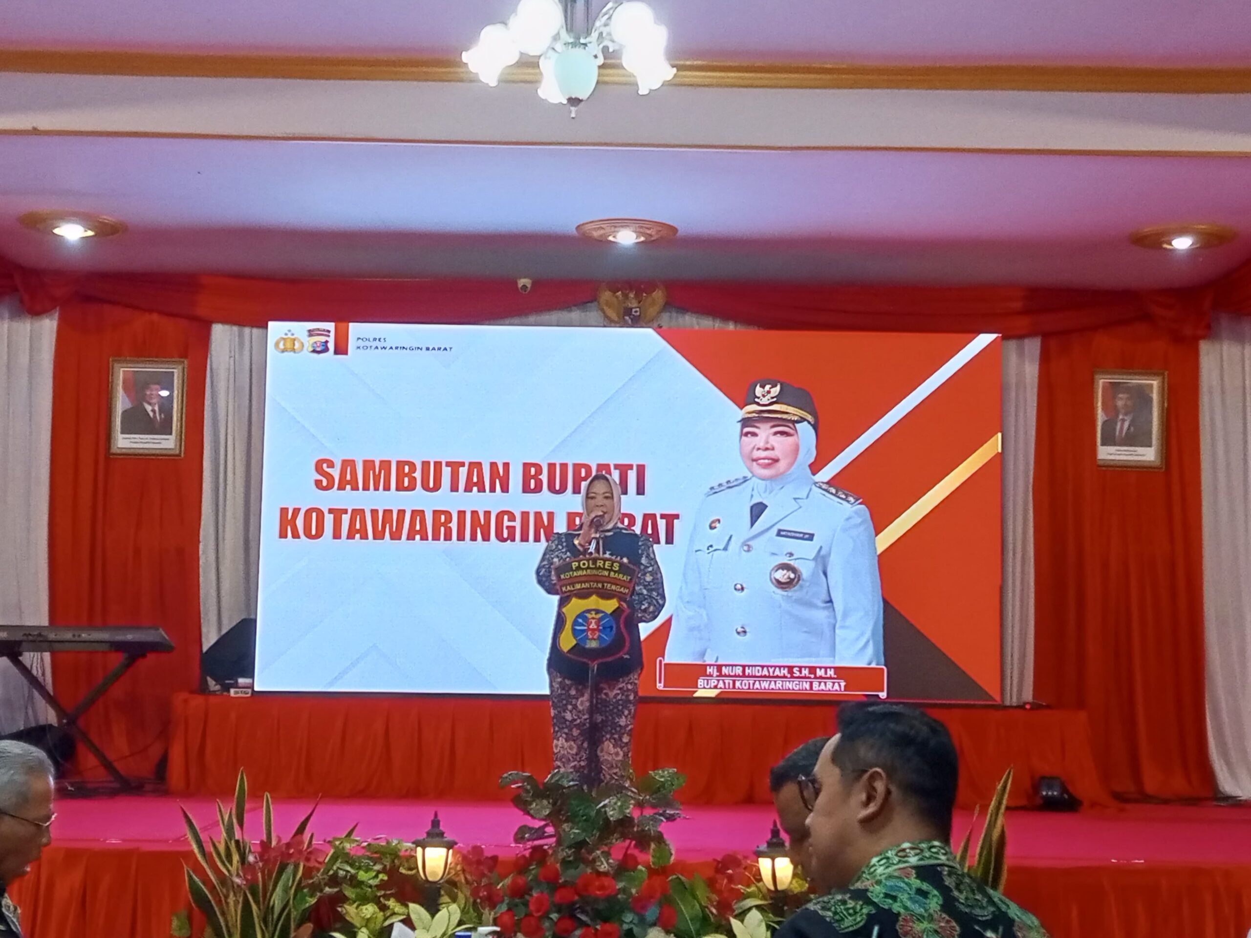 Penuh Kehangatan, Bupati Kobar Sambut Kapolres Baru dengan Cerita Budaya