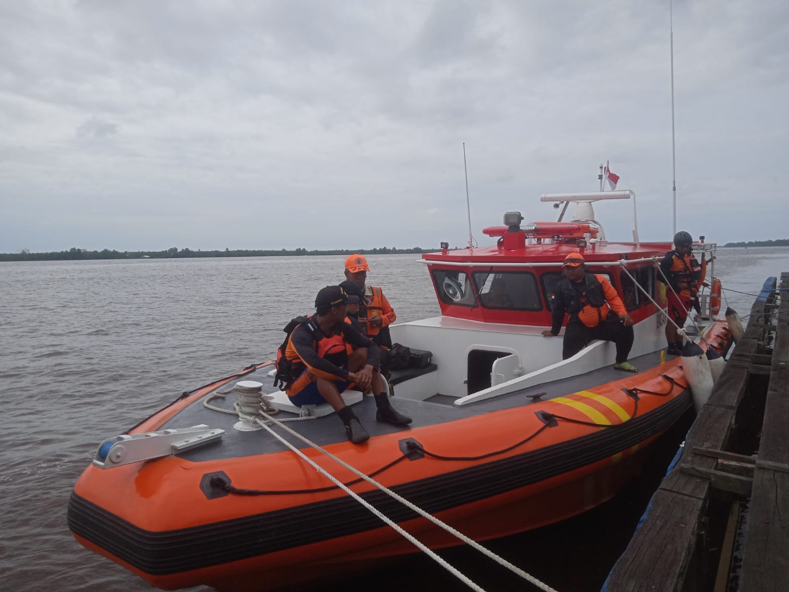 Pencarian Penumpang Kapal yang Jatuh di Muara Teluk Sampit Resmi Ditutup