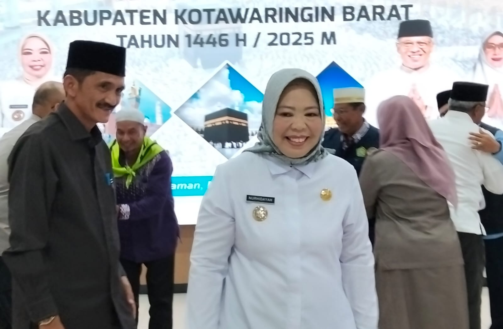 Prihatin Temui Fenomena Perpisahan Sekolah Digelar Mewah, Bupati Kobar Sampaikan Pesan Ini