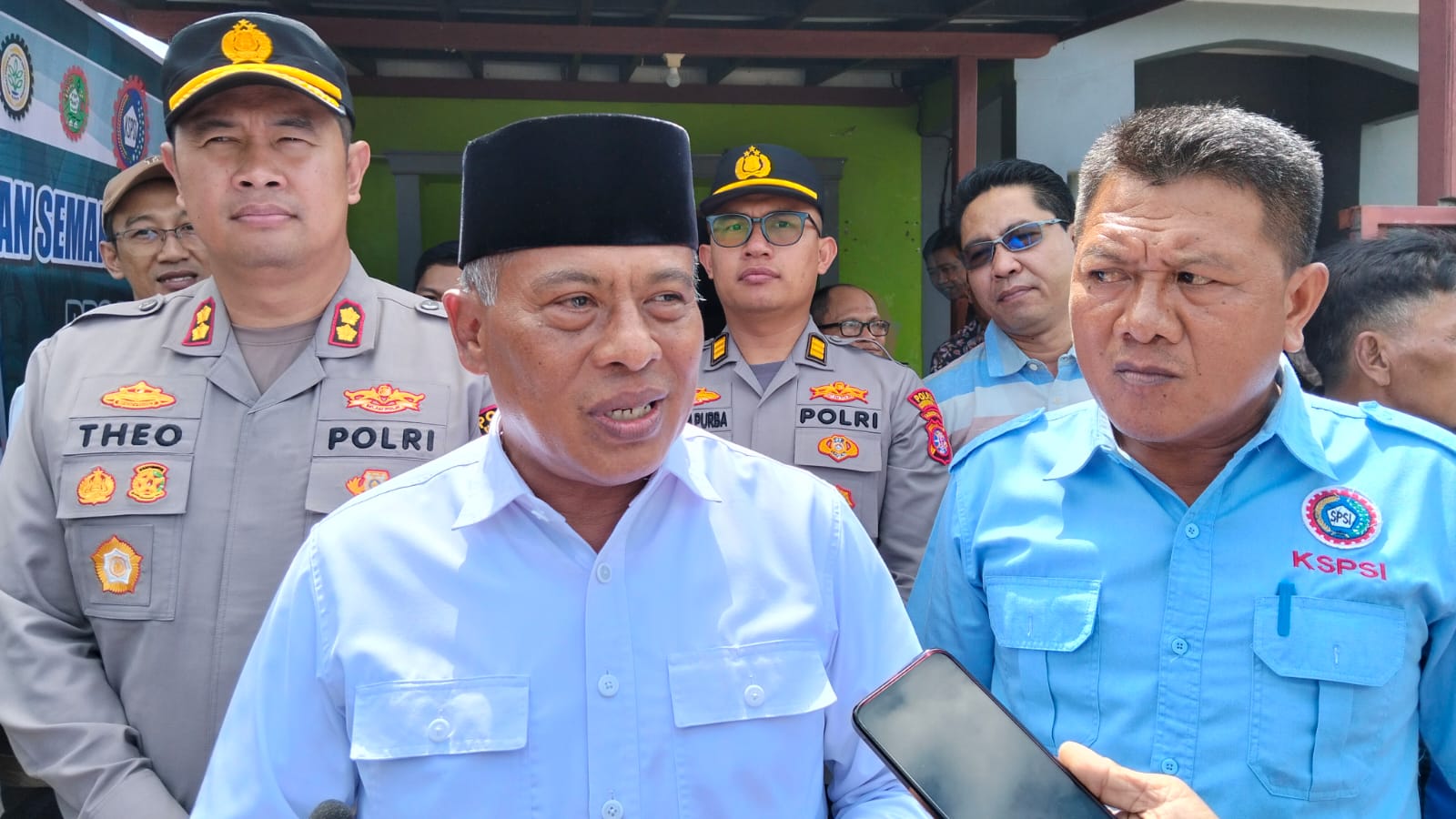 May Day 2025, Wabup Kobar Suyanto: Dialog Tripartit Kunci Hubungan Industrial yang Sehat