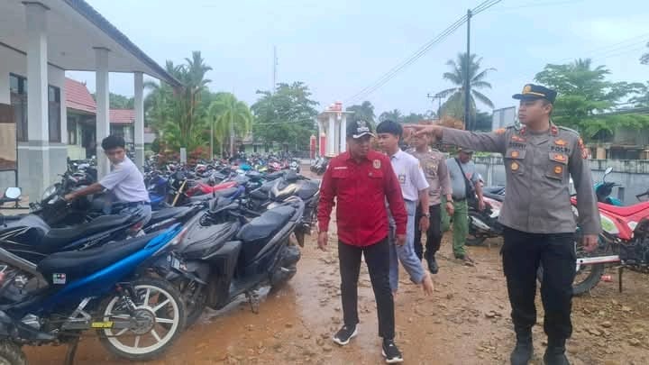 Sambangi SMA Tumbang Samba, Polisi Tindak Tegas Puluhan Siswa Pengguna Knalpot Brong