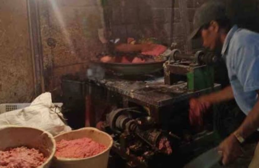 Jelang Idul Adha, Penggilingan Daging Pentol Bersiap Hadapi Lonjakan Pesanan