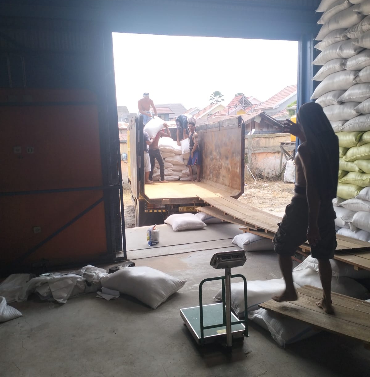 Pecah Rekor! Bulog Kotim Berhasil Miliki Stok Beras Hingga 4.800 Ton