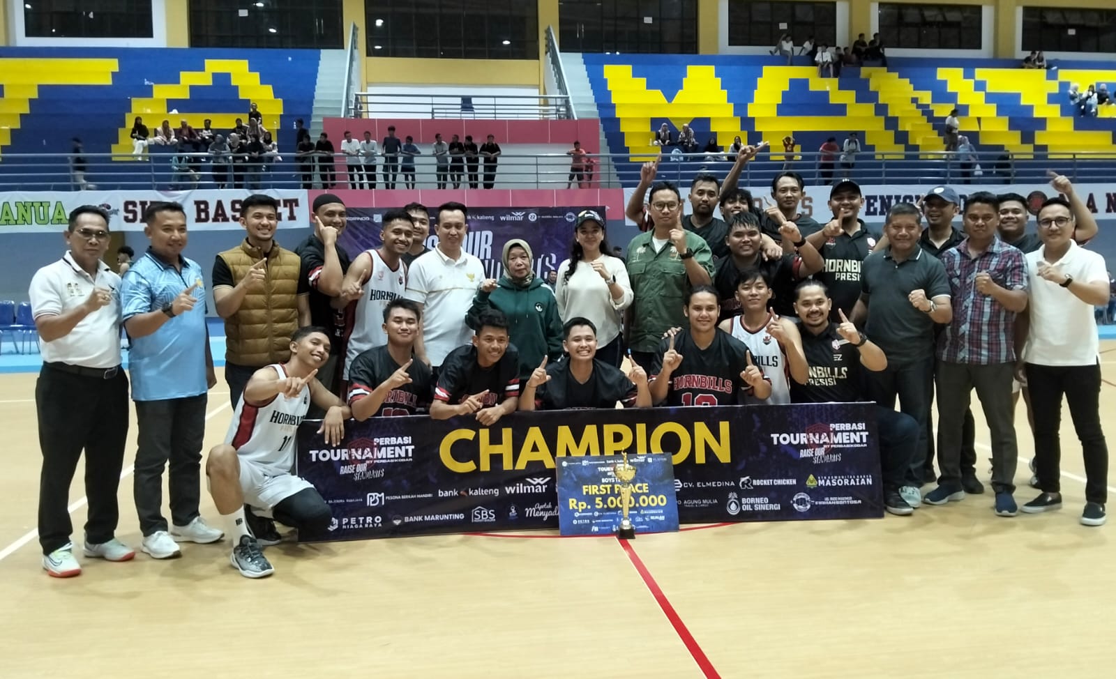 Dihadiri Kapolres, HORNBILLS Presisi Polres Kobar Sabet Juara Usai Tumbangkan Mandau di Final Perbasi Kobar
