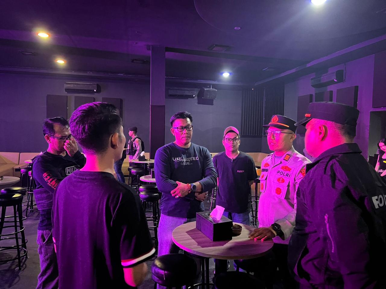 Bikin Warga Resah, Polisi Gerebek Sejumlah Tempat Hiburan Malam di Pangkalan Bun