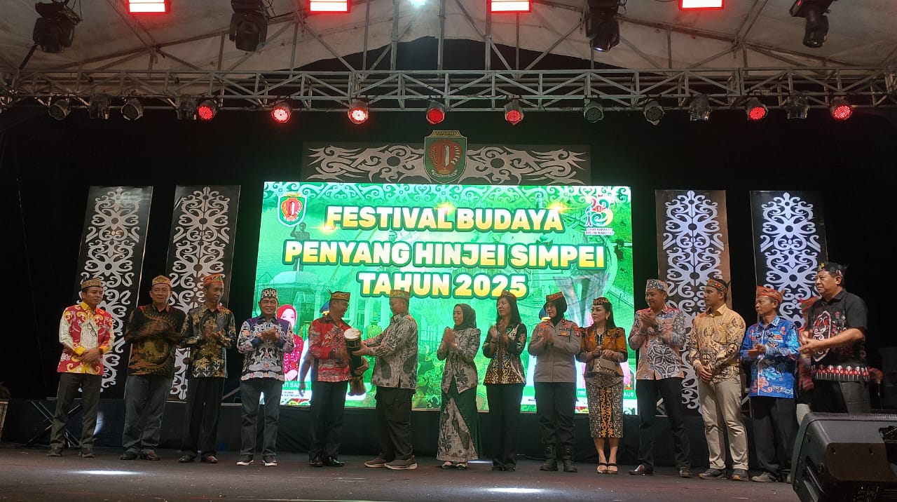 Bupati Katingan Ajak Warga Lestarikan Budaya Lewat FBPHS 2025