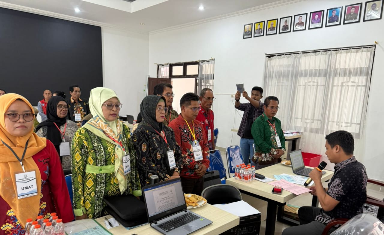 Kejari Katingan Periksa Puluhan Kepsek Terkait Dugaan Kasus Korupsi laptop