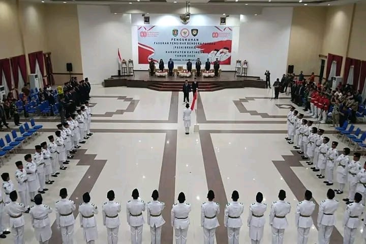 Jelang 17 Agustus, Bupati Katingan Kukuhkan 48 Anggota Paskibraka 