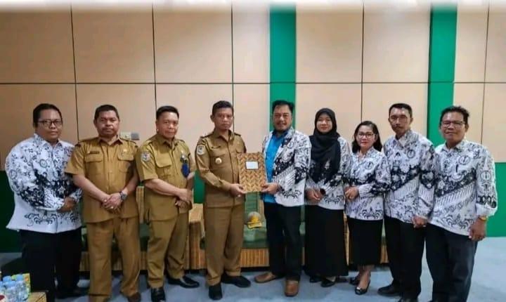 Hadapi Blankspot 40 Persen, Wabup Katingan Tekankan Sinergi Pendidikan dengan PGRI