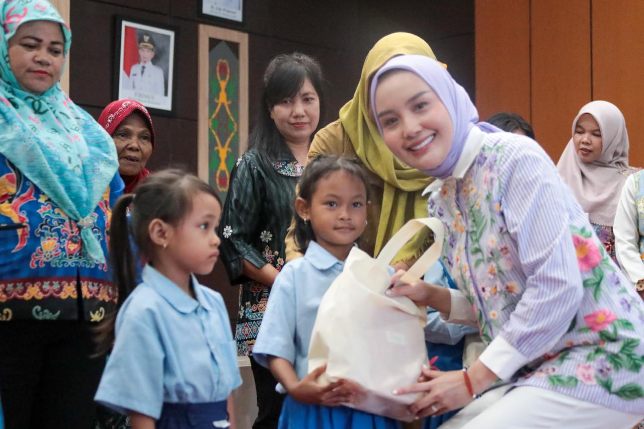 Posyandu Kini Tangani 6 Bidang Layanan, Aisyah Thisia Sabran Sosialisasi di Katingan