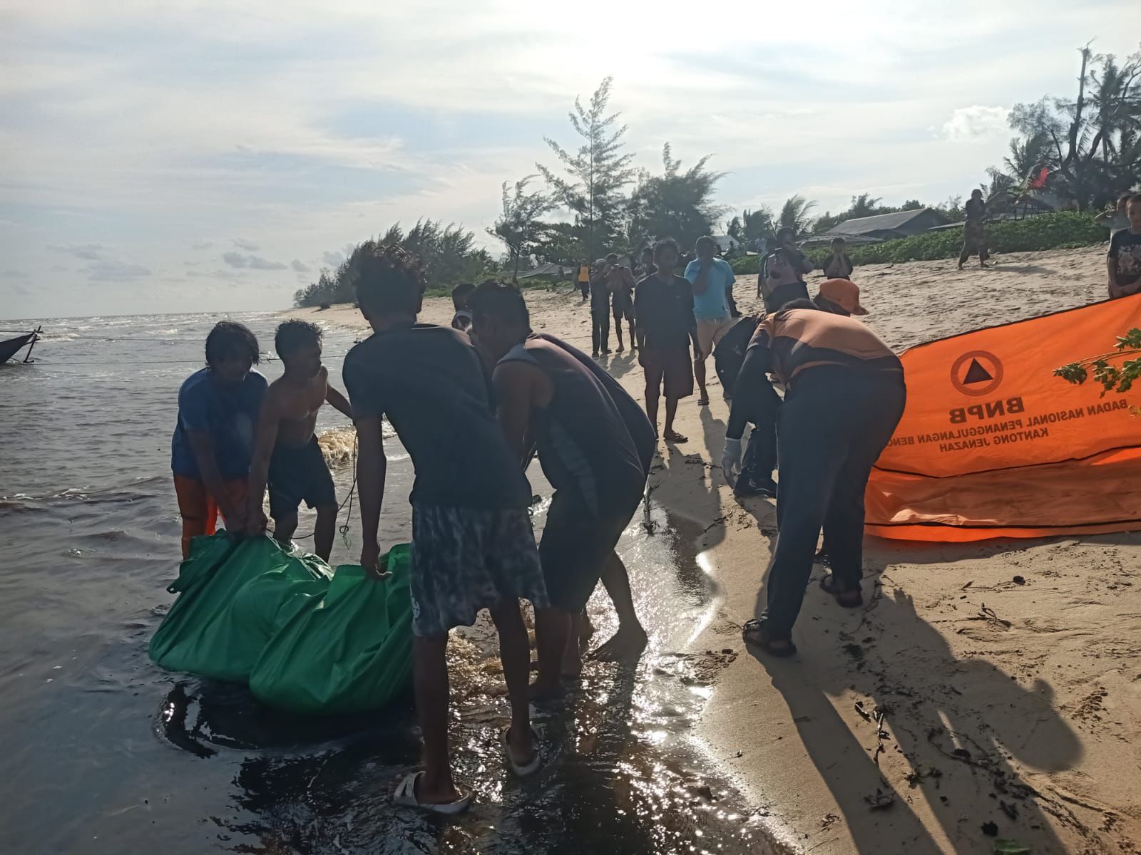 Satu Jenazah Kembali Ditemukan di Laut Ujung Pandaran