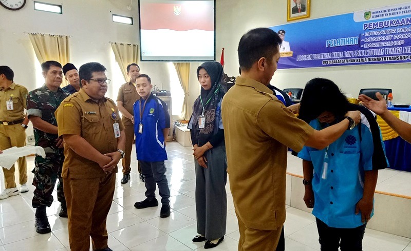 Disnakertranskop-UKM Barito Utara Gelar Pelatihan Dasar Security