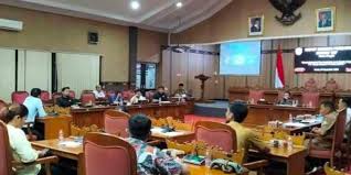 DPRD Kotim Gelar RDP, Minta Disnaker Segera Mediasi Masalah Hubungan Kerja Sopir PT MDP