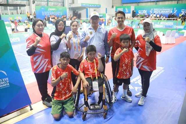 Gubernur Kalteng Tutup Turnamen Sepak Bola Gubernur Cup 2025, Kobar United Juara Pertama