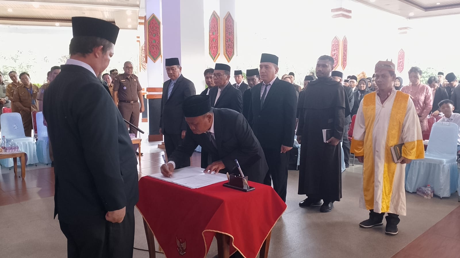 Bupati Saiful Rotasi Pejabat, 8 Eselon II Duduki Jabatan Baru