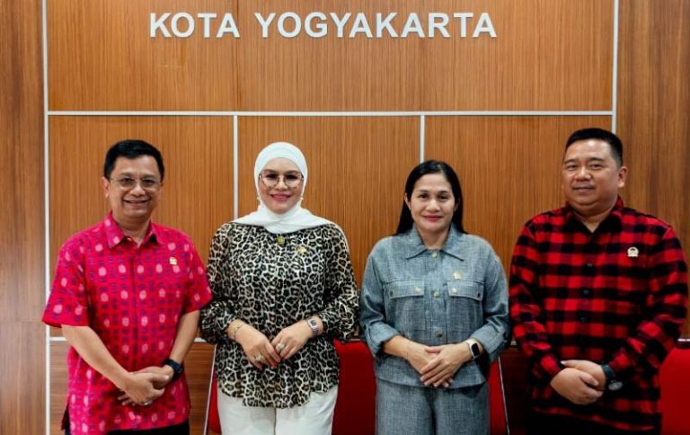 DPRD Belajar Sistem Pengelolaan Sampah Yogyakarta